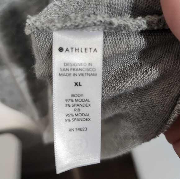 ATHLETA Gray Long Sleeve Lightweight Sweatshirt, Size XL - Picture 4 of 5